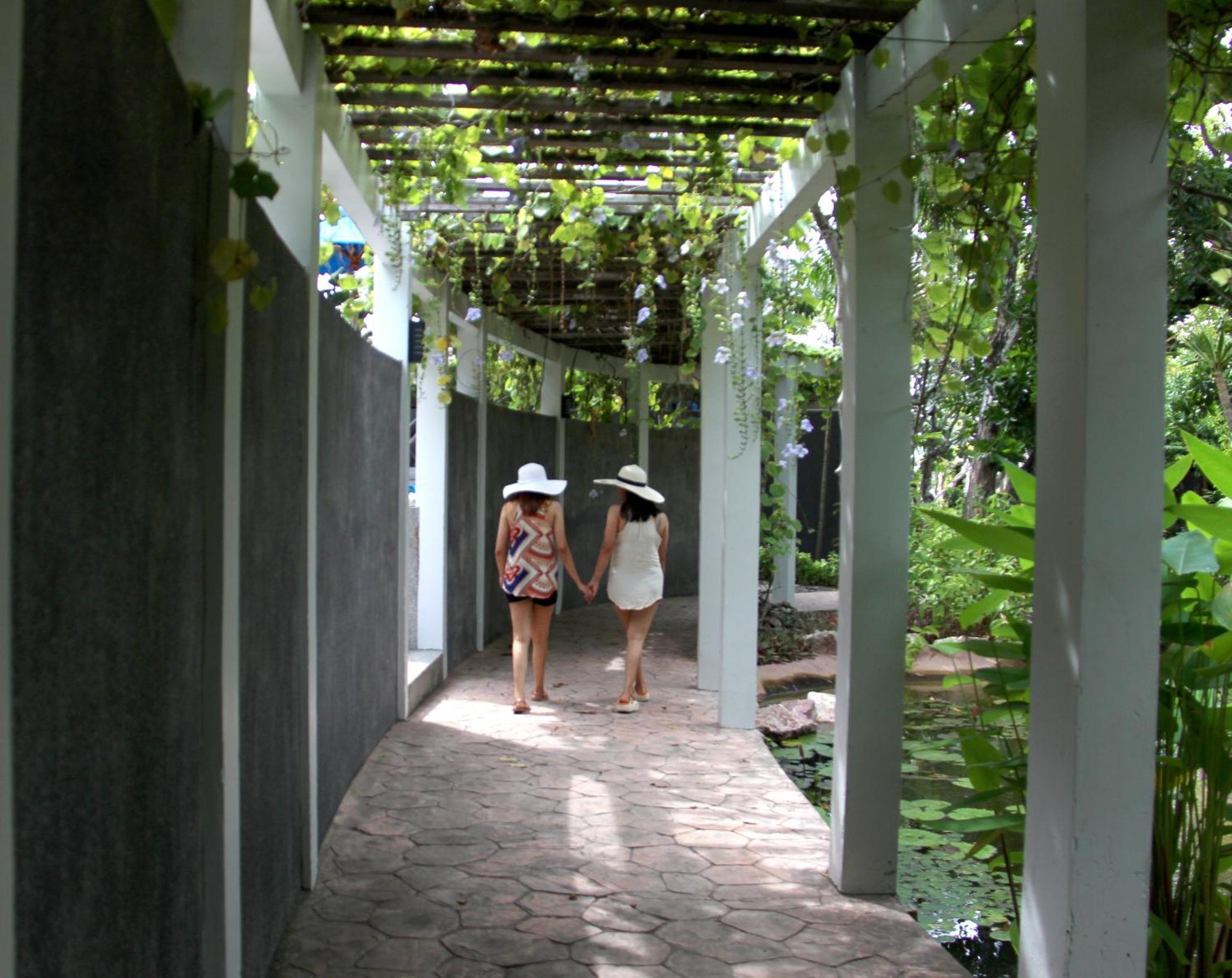 Deva Beach Resort Samui Choeng Mon Exterior photo