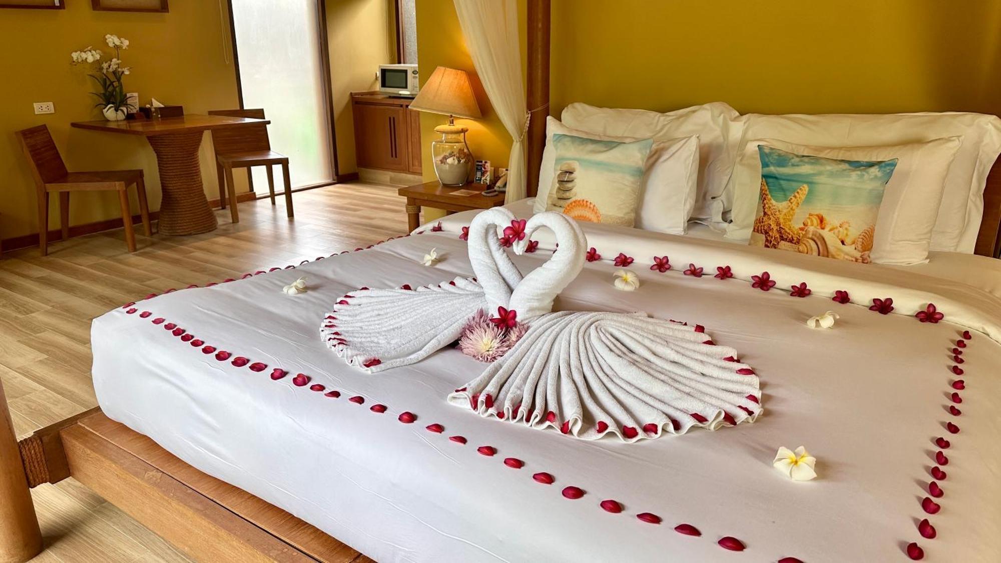 Deva Beach Resort Samui Choeng Mon Exterior photo